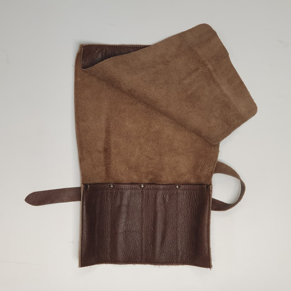 Buckle & Hide Knife Roll - 4 Piece - Brown